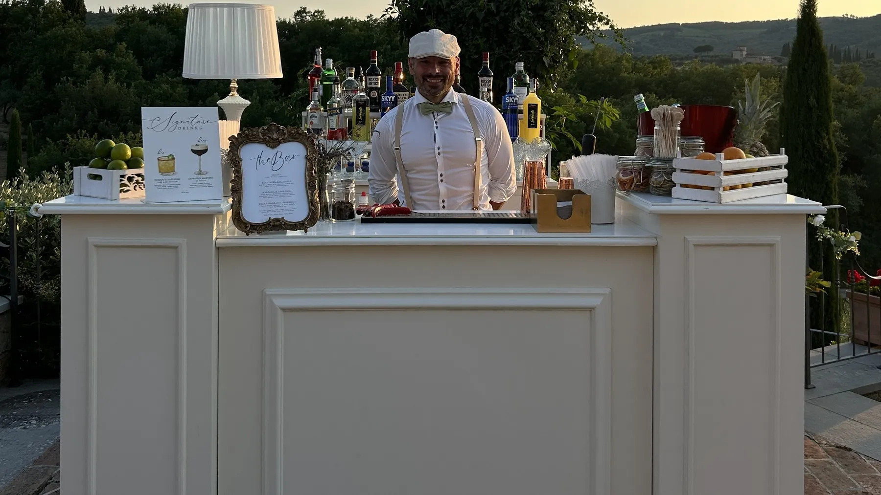 Bancone Just Drink al tramonto per un matrimonio nel lucchese