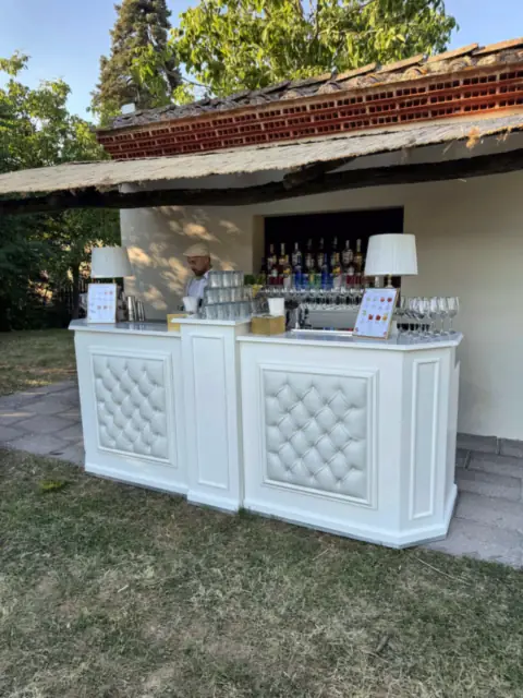 Just Drink wedding bar at Tenuta La Fratta, Sinalunga (SI), Tuscany